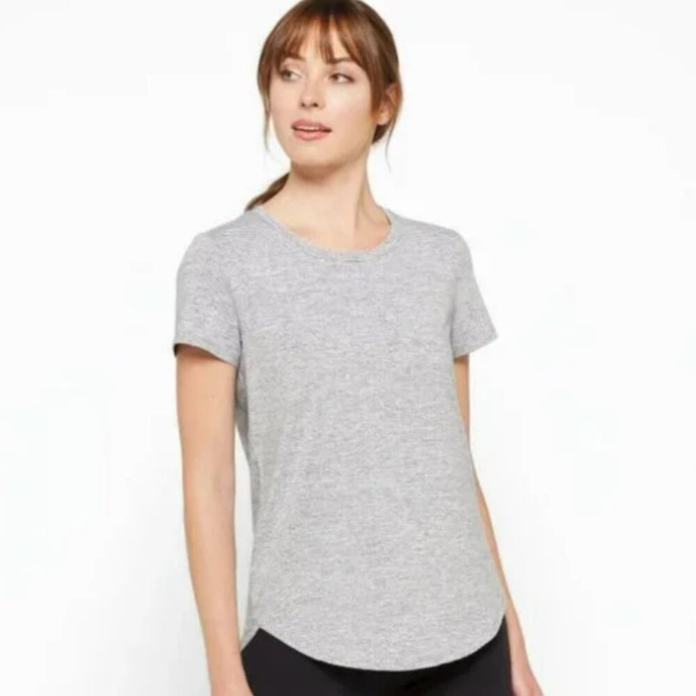 We Wander WeFlex Tazia Tulip Hem Top in Grey Size S NWT